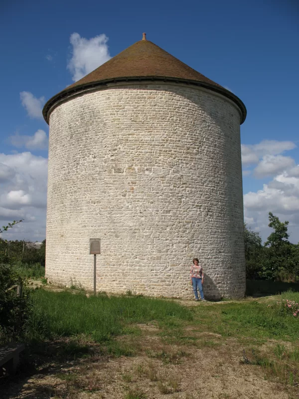 le pigeonnier du logis de Brégion